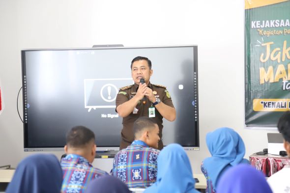 Kejati Kaltim Gelar Program Jaksa Masuk Sekolah di SMAN 14 Samarinda