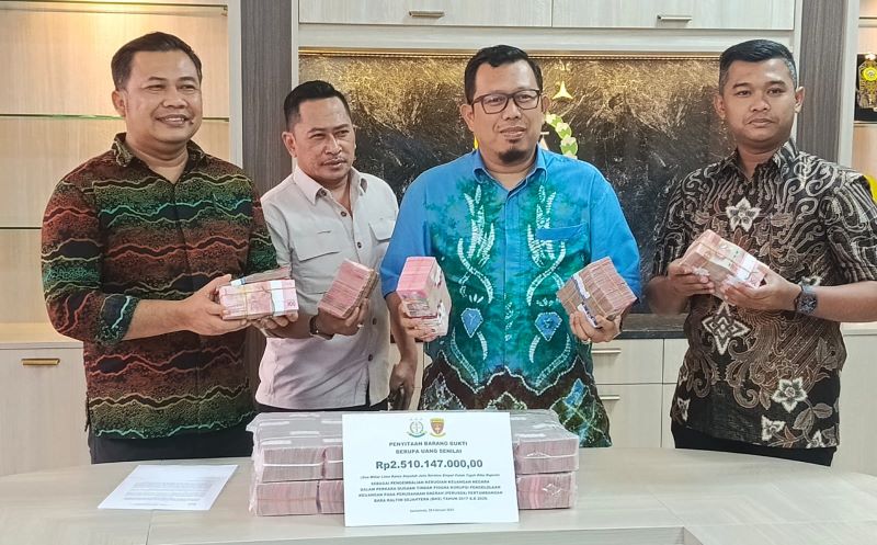 Kejati Kaltim Sita Barang Bukti Uang Rp 2,5 M dari SR Tersangka Korupsi Perusda BKS