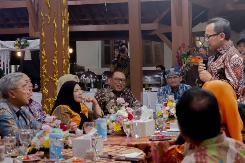 Airin, Cak Ery, dan Bima