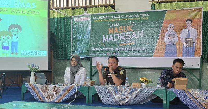 Kejati Kaltim Gelar Penyuluhan Hukum di Madrasah Madrasah Aliyah Ma’arif NU Samarinda