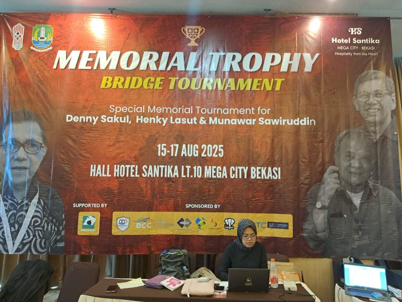 Tuan Rumah Mega Bekasi Hypermall (MBH) Bridge Community Sementara Pimpin Final  Denny Sacul Memorial Trophy