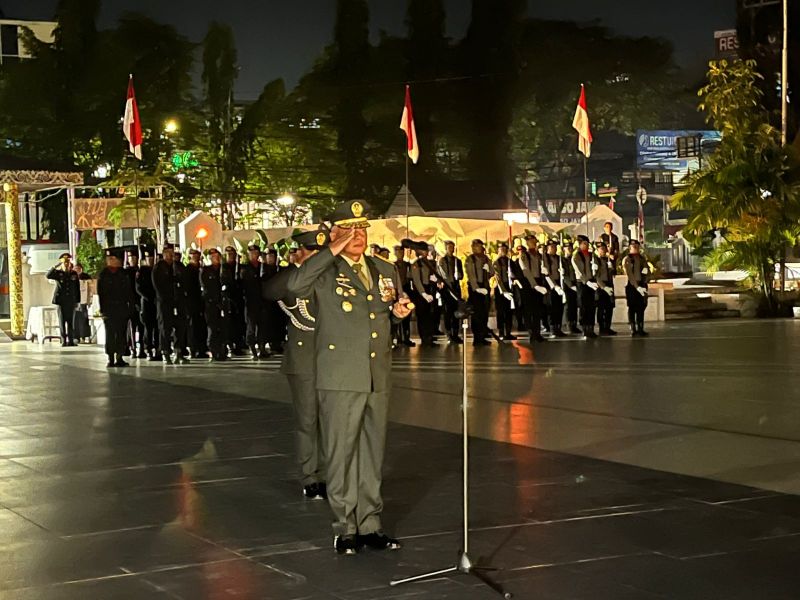 Pangdam VI/Mulawarman Pimpin Renungan Suci di TMP Kesuma Bangsa Samarinda